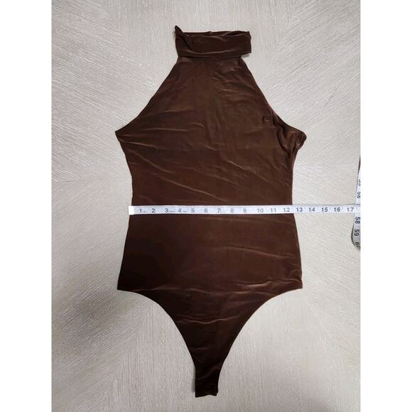 WAYF Women Joan Scrunch Neck Thong Bodysuit Brown Size Medium - Picture 5 of 9